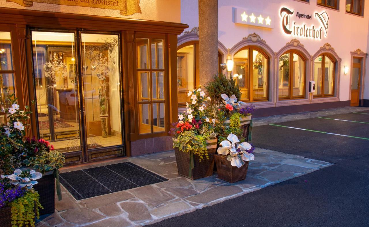 Alpenhotel Tirolerhof Neustift im Stubaital Esterno foto