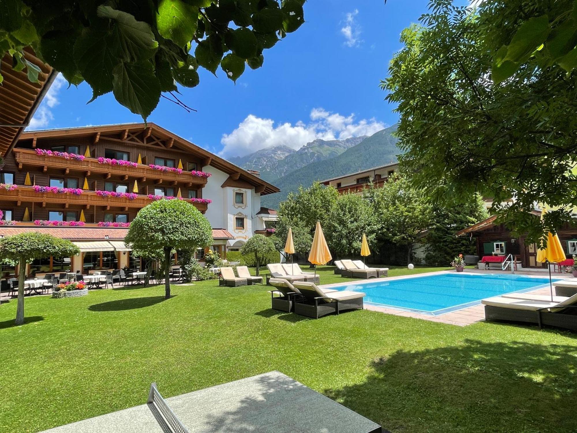 Alpenhotel Tirolerhof Neustift im Stubaital Esterno foto