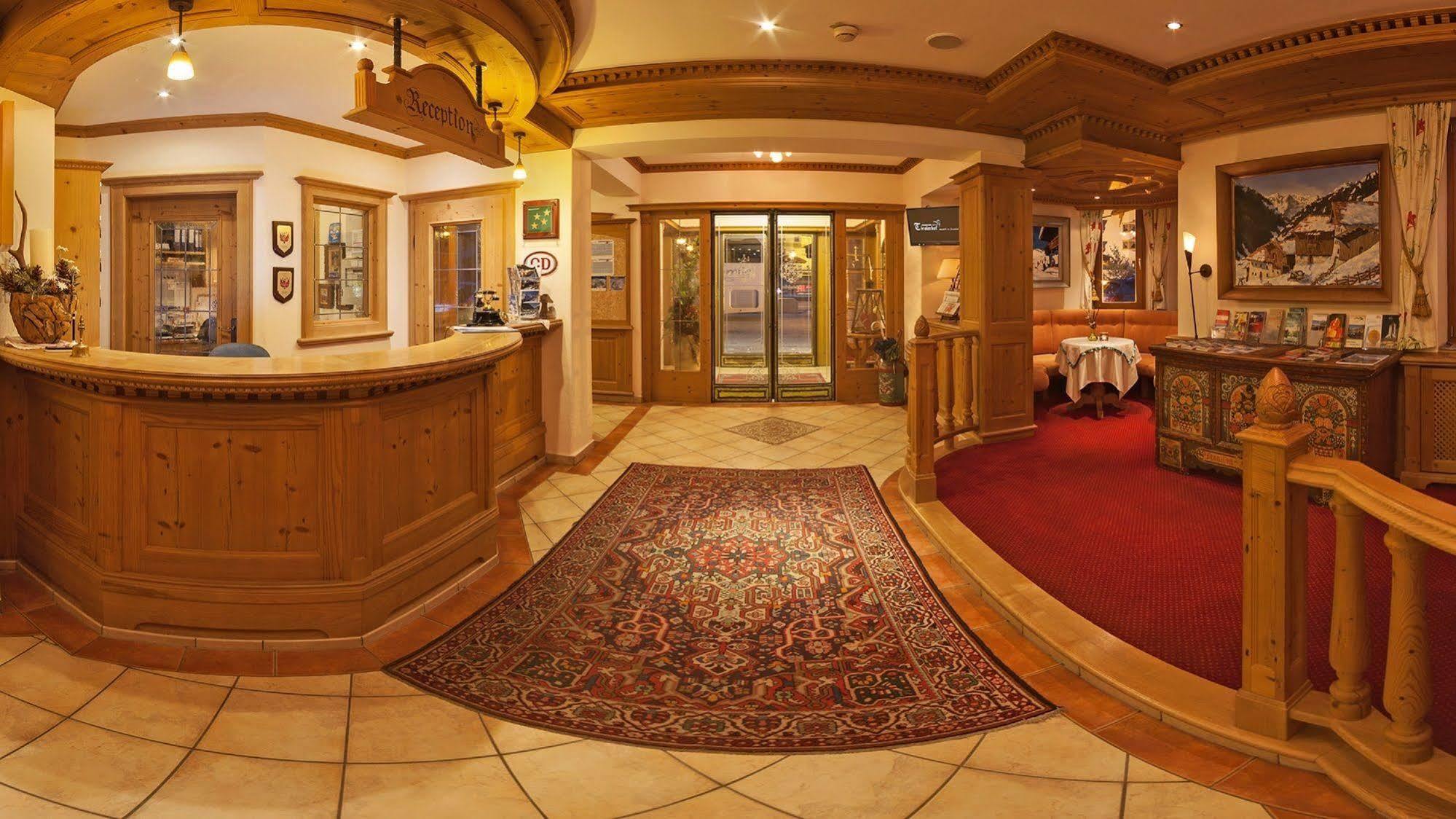 Alpenhotel Tirolerhof Neustift im Stubaital Esterno foto