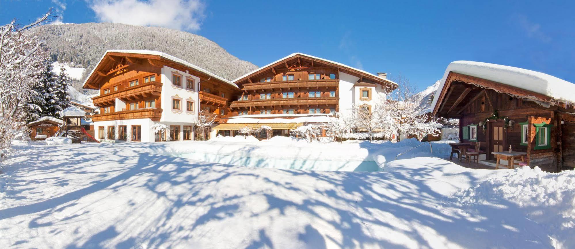 Alpenhotel Tirolerhof Neustift im Stubaital Esterno foto